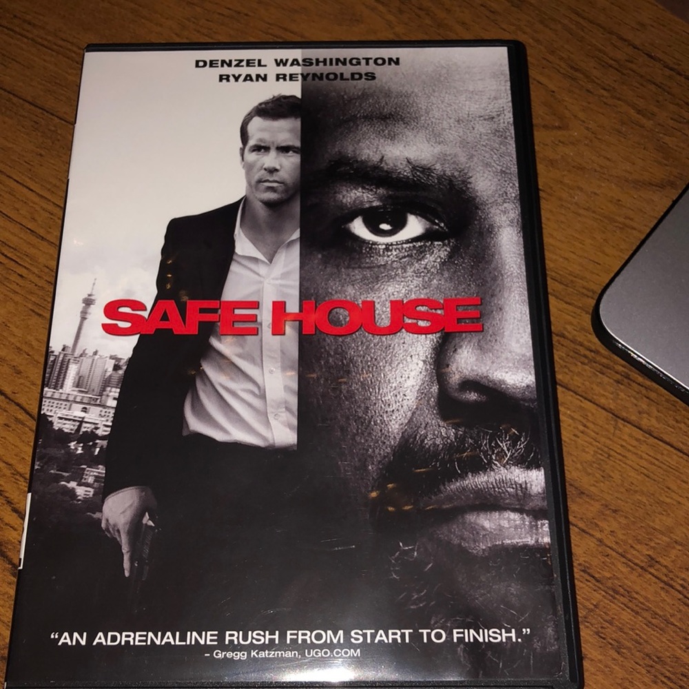 Safe House DVD
